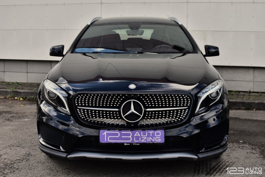 Mercedes-Benz GLA220