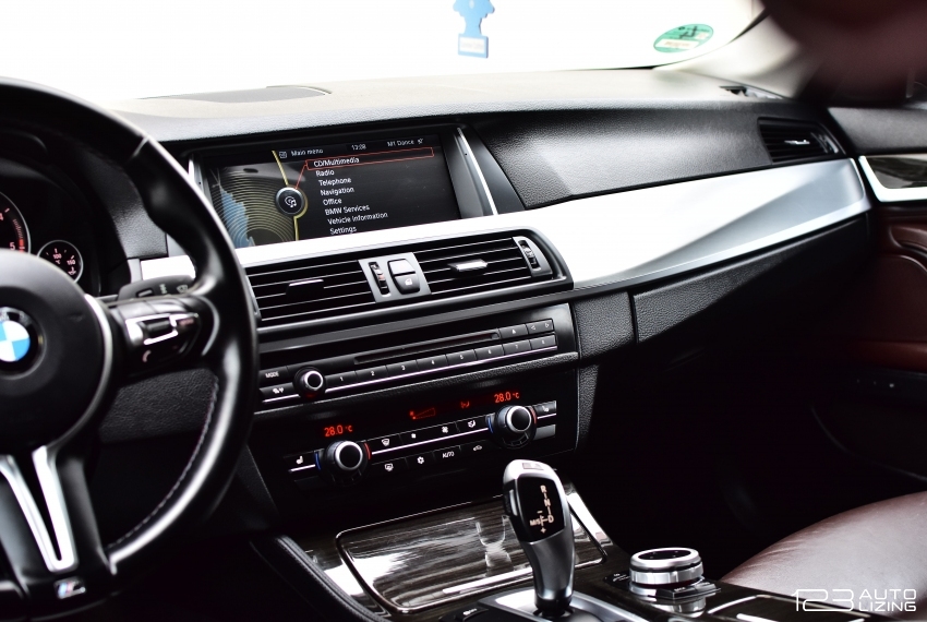 BMW 525