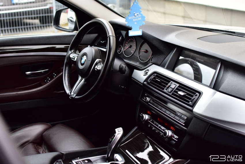 BMW 525