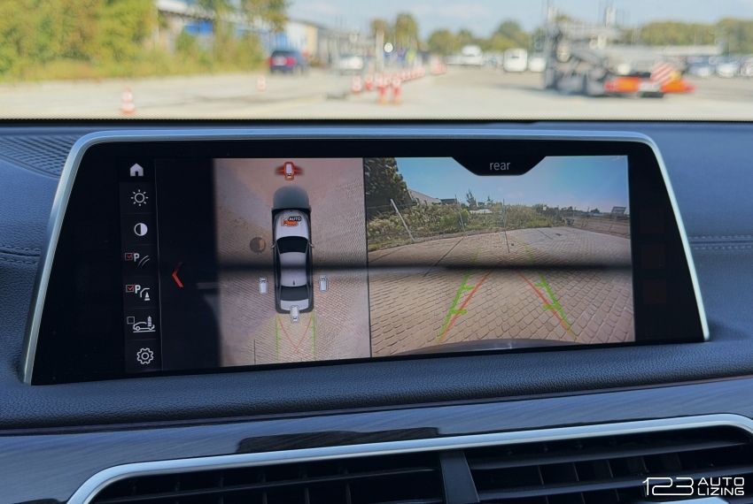 BMW 730