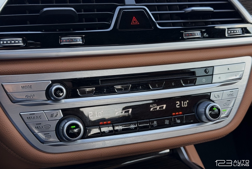 BMW 730