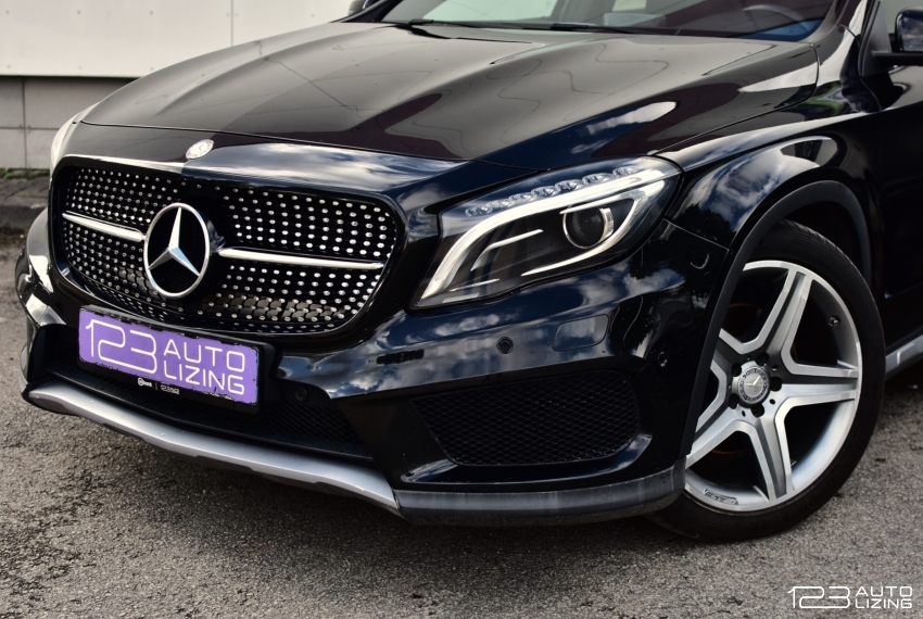 Mercedes-Benz GLA220