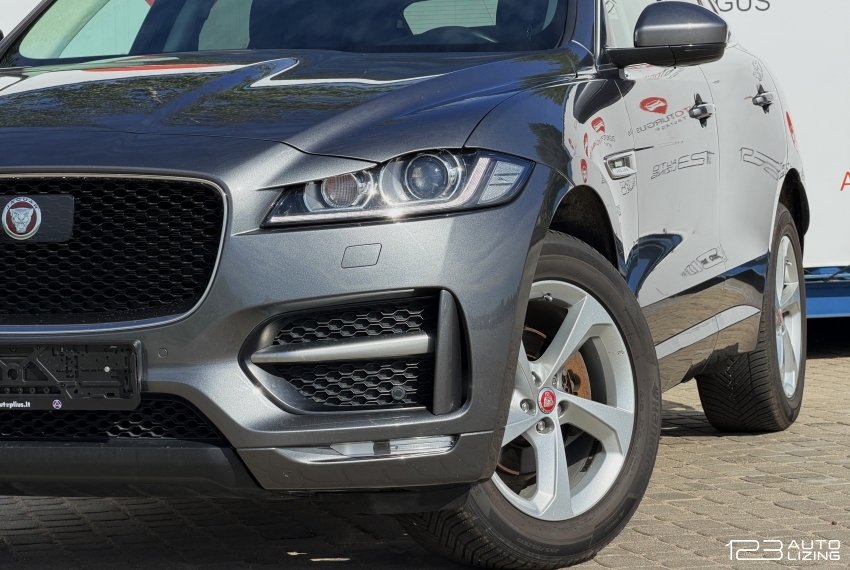 Jaguar F-Pace