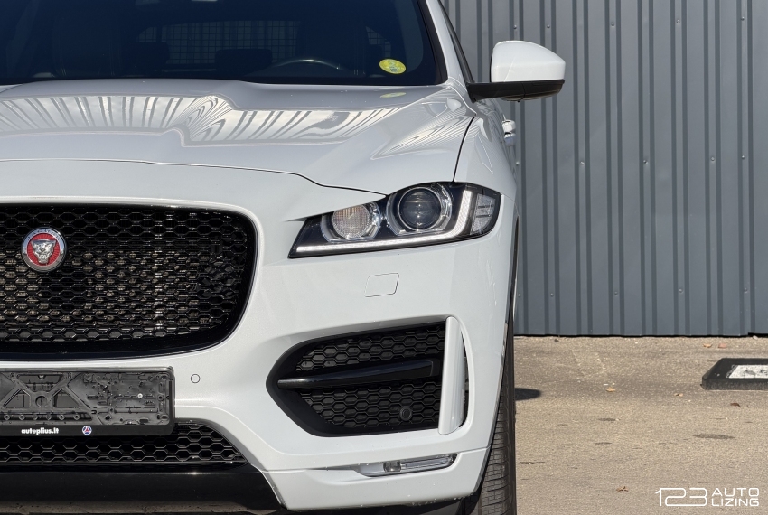 Jaguar F-Pace