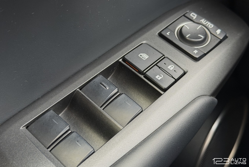 Lexus NX 300h