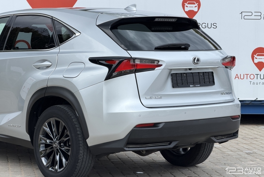 Lexus NX 300h