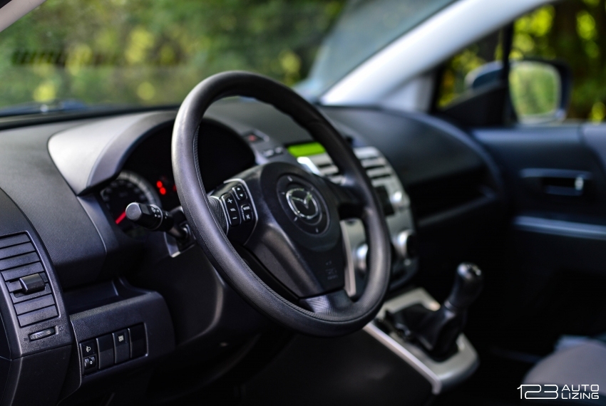 Mazda 5