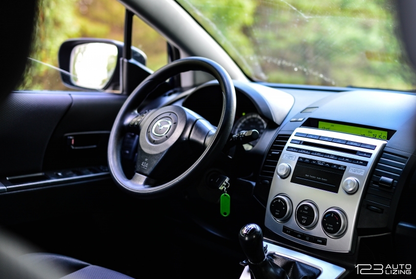 Mazda 5