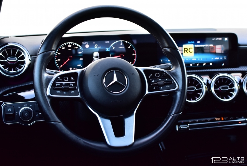 Mercedes-Benz A180