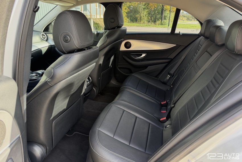 Mercedes-Benz E200