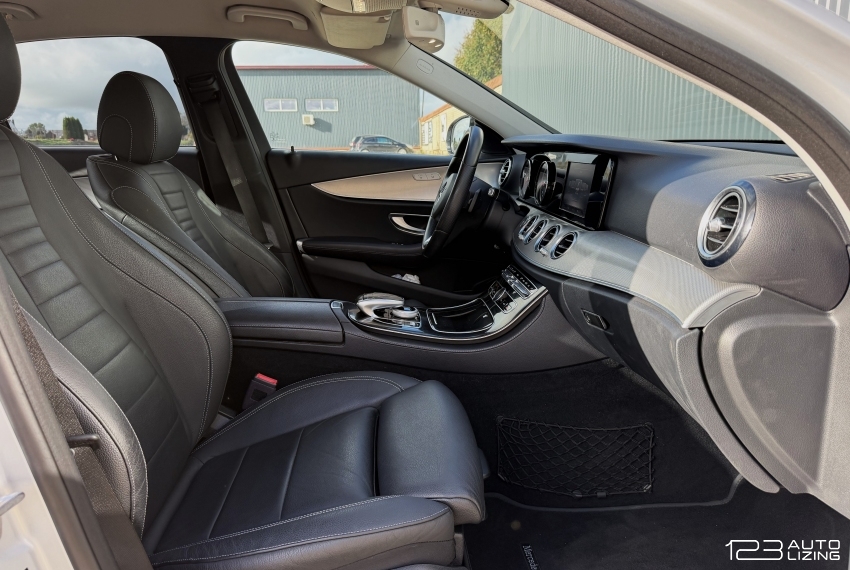 Mercedes-Benz E200