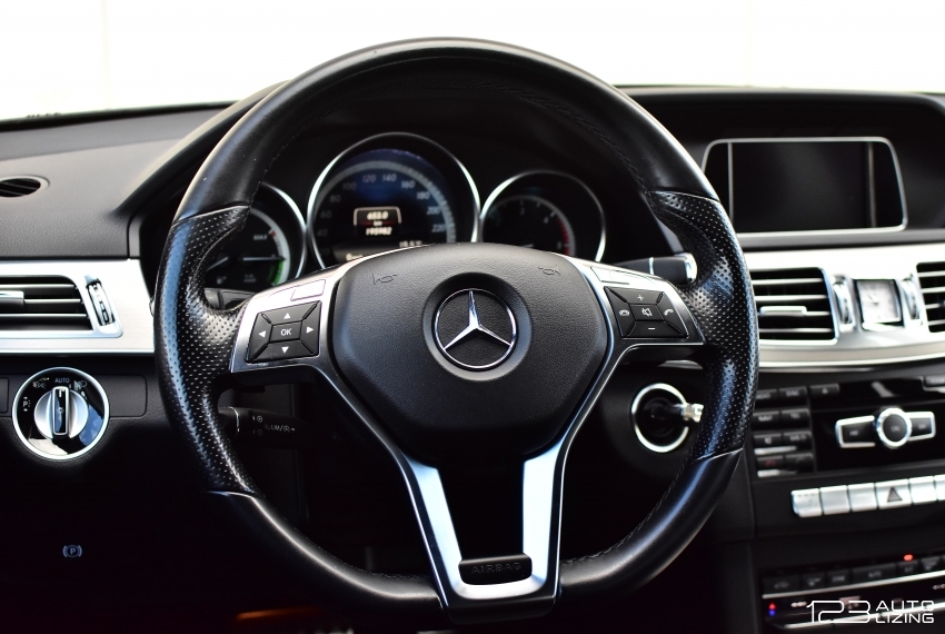 Mercedes-Benz E300