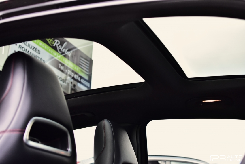 Mercedes-Benz GLA220