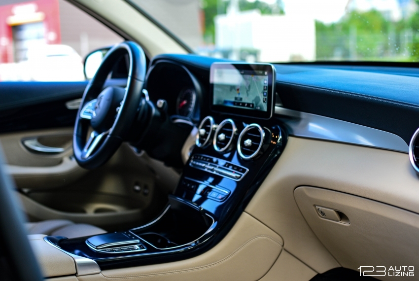 Mercedes-Benz GLC300