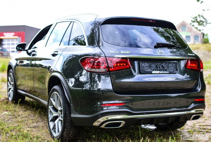 Mercedes-Benz GLC300