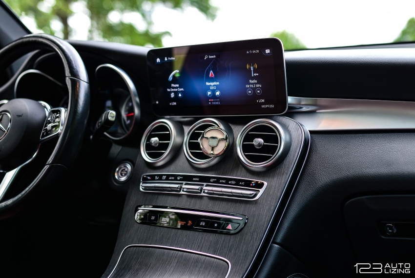 Mercedes-Benz GLC300