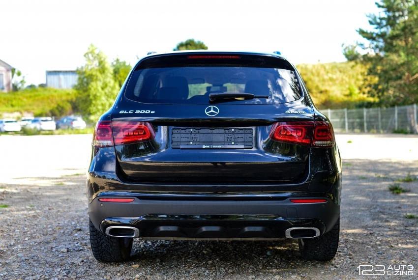 Mercedes-Benz GLC300