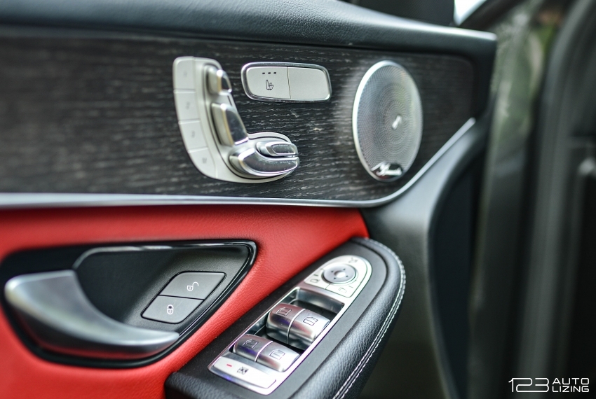 Mercedes-Benz GLC300