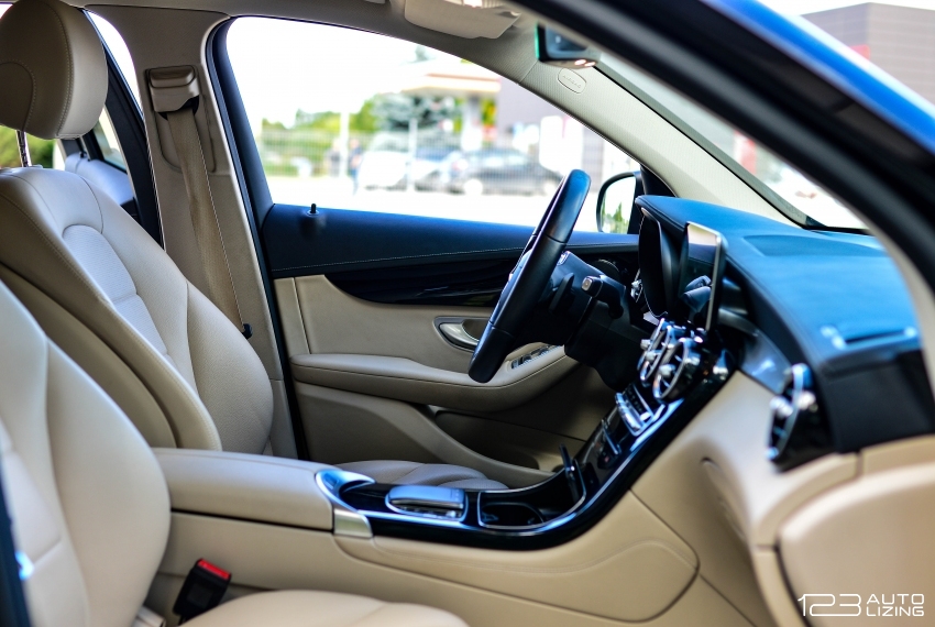 Mercedes-Benz GLC300