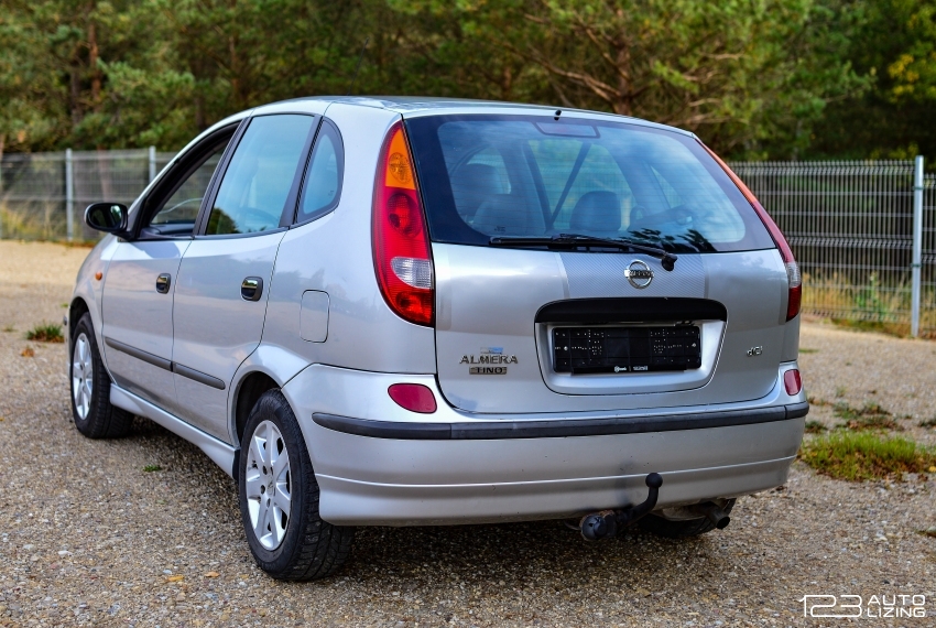Nissan Almera Tino
