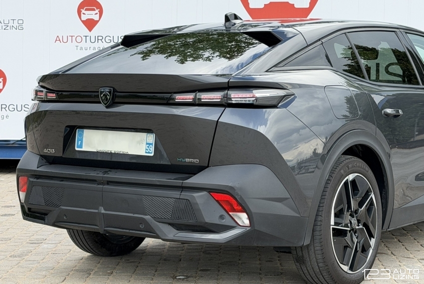 Peugeot 408