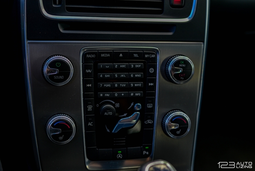 Volvo V60 Cross Country 