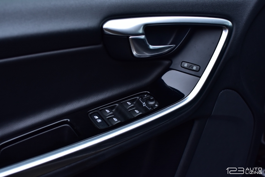 Volvo V60 Cross Country 