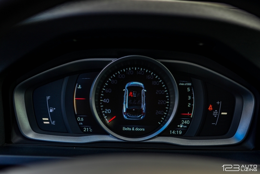 Volvo V60 Cross Country 