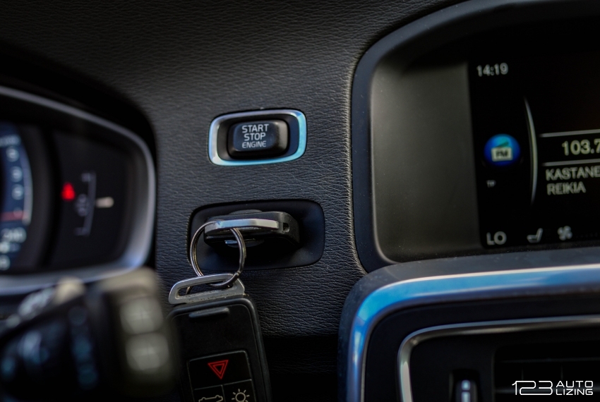 Volvo V60 Cross Country 