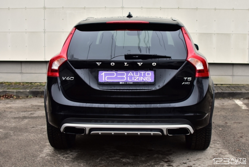 Volvo V60 Cross Country 