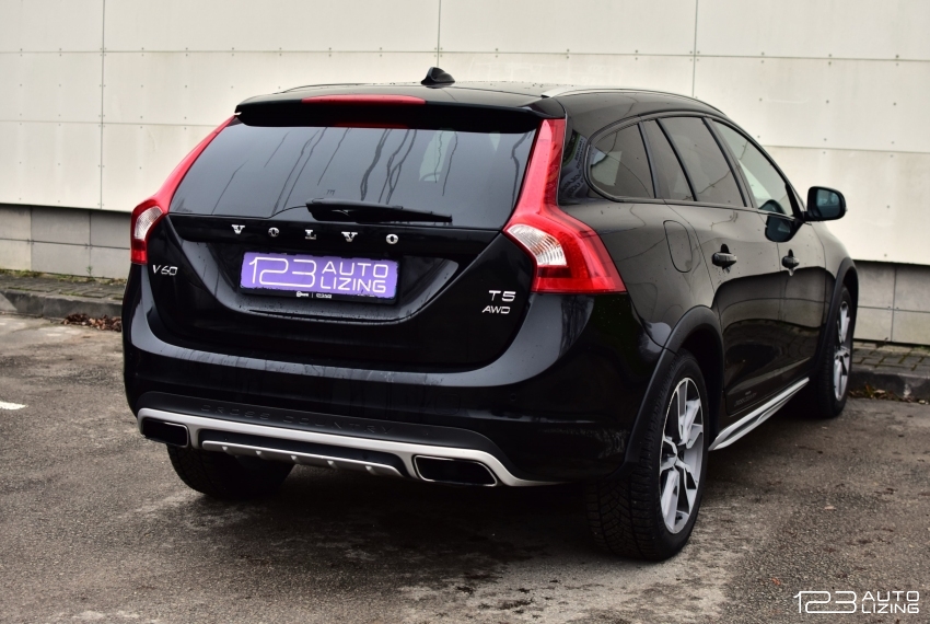 Volvo V60 Cross Country 