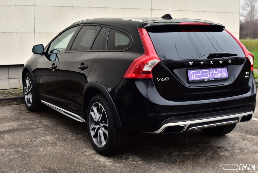 Volvo V60 Cross Country 