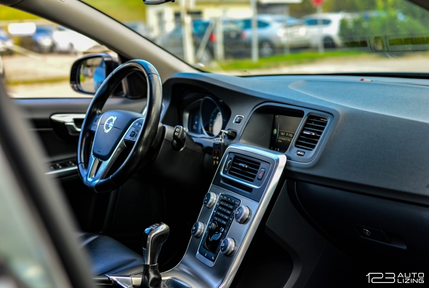Volvo V60 Cross Country 