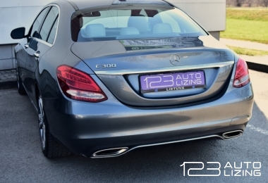 Mercedes-Benz C300