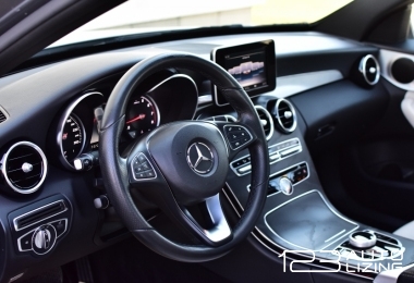Mercedes-Benz C300