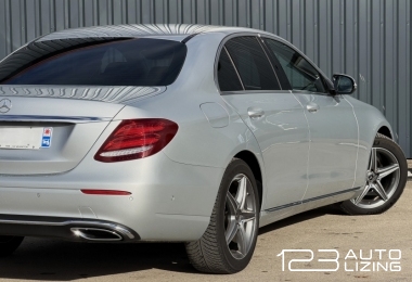 Mercedes-Benz E200