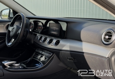 Mercedes-Benz E200