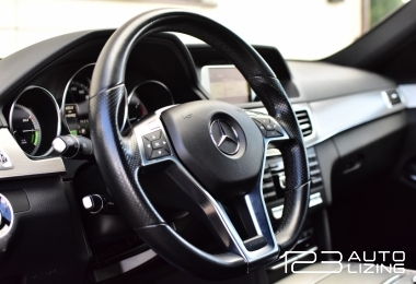 Mercedes-Benz E300