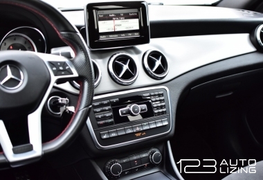 Mercedes-Benz GLA220