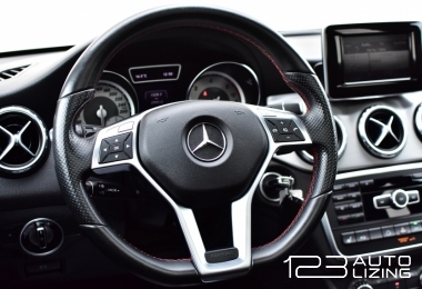 Mercedes-Benz GLA220