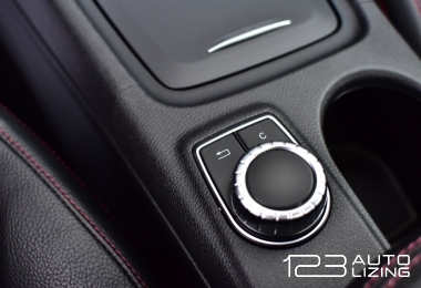 Mercedes-Benz GLA220