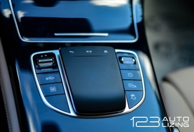 Mercedes-Benz GLC300